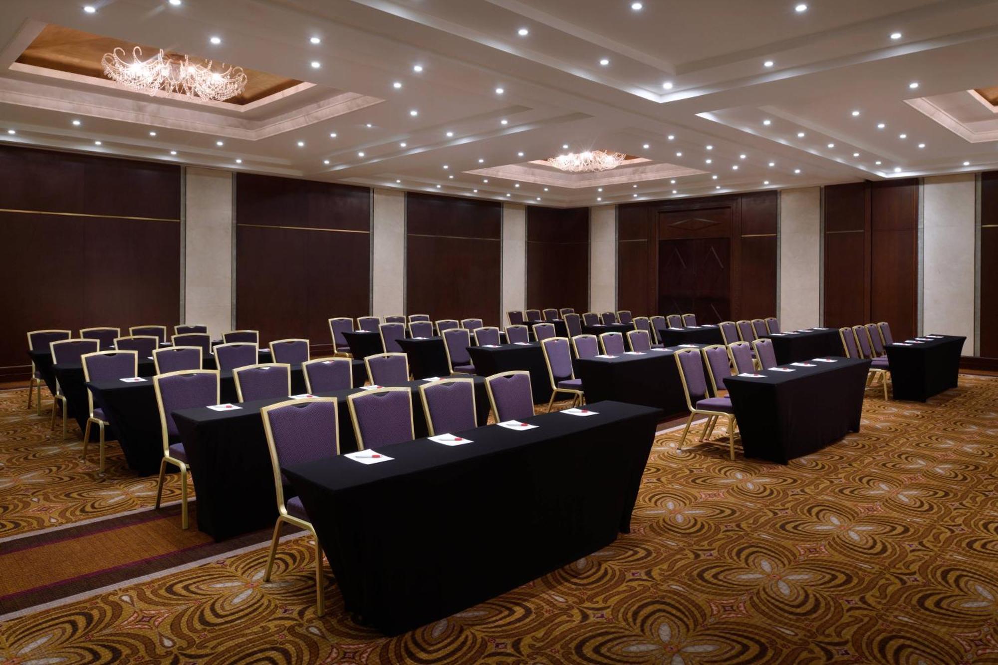 Riyadh Marriott Hotel Exterior photo